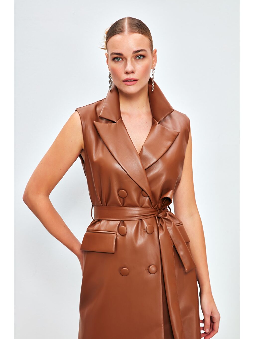 Kahverengi Kuşaklı Deri Yelek Elbise - Kahve-4