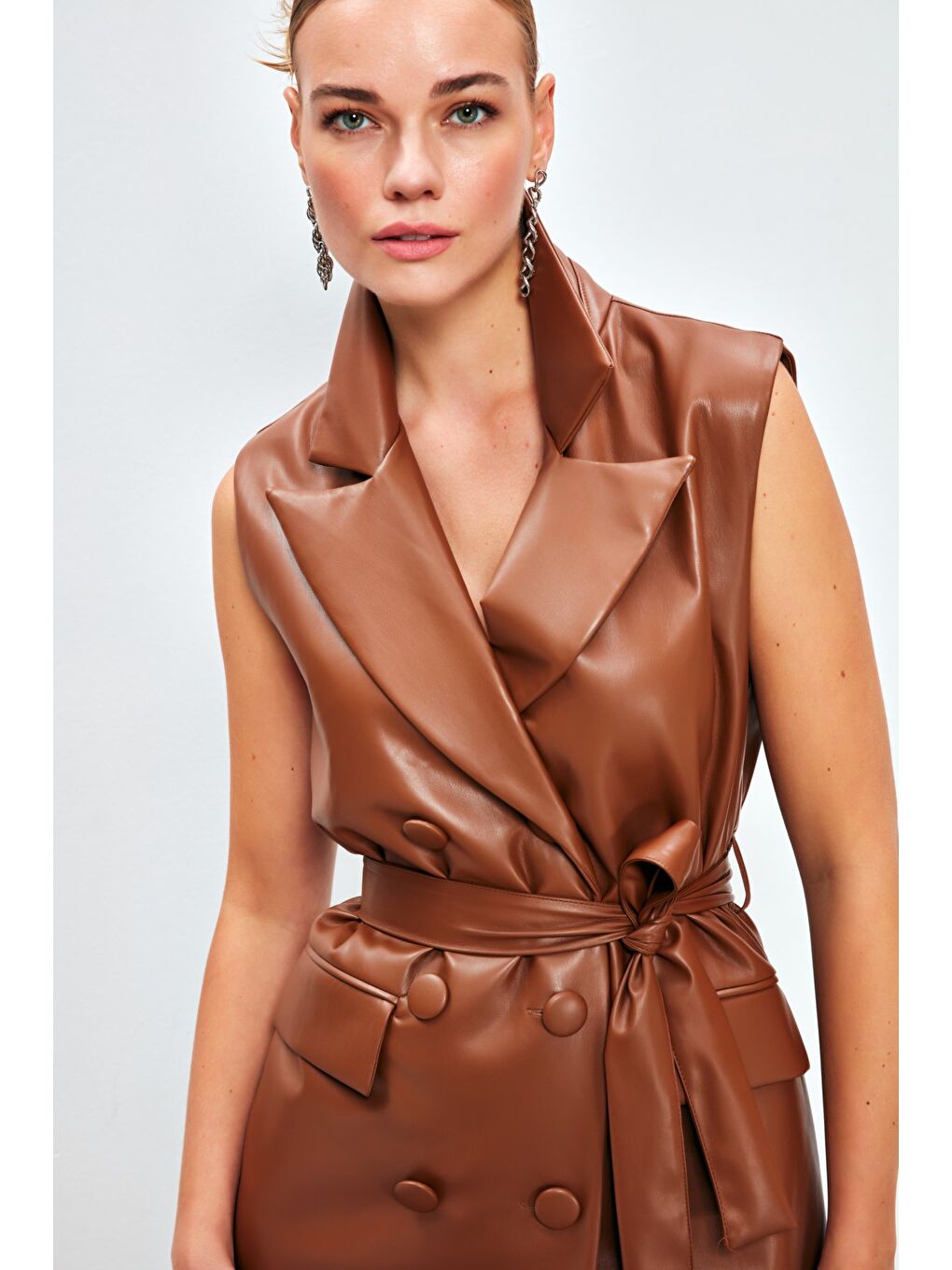 Kahverengi Kuşaklı Deri Yelek Elbise - Kahve-5