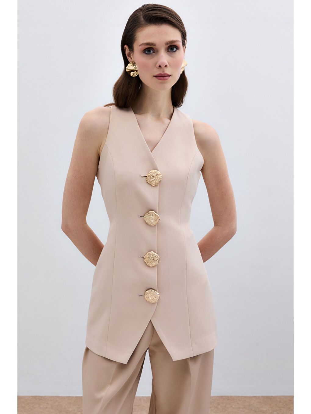 Gold Düğmeli Yelek - Bej-2