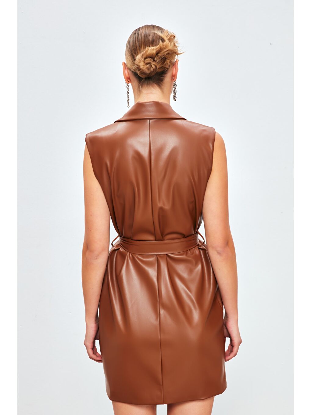 Kahverengi Kuşaklı Deri Yelek Elbise - Kahve-6
