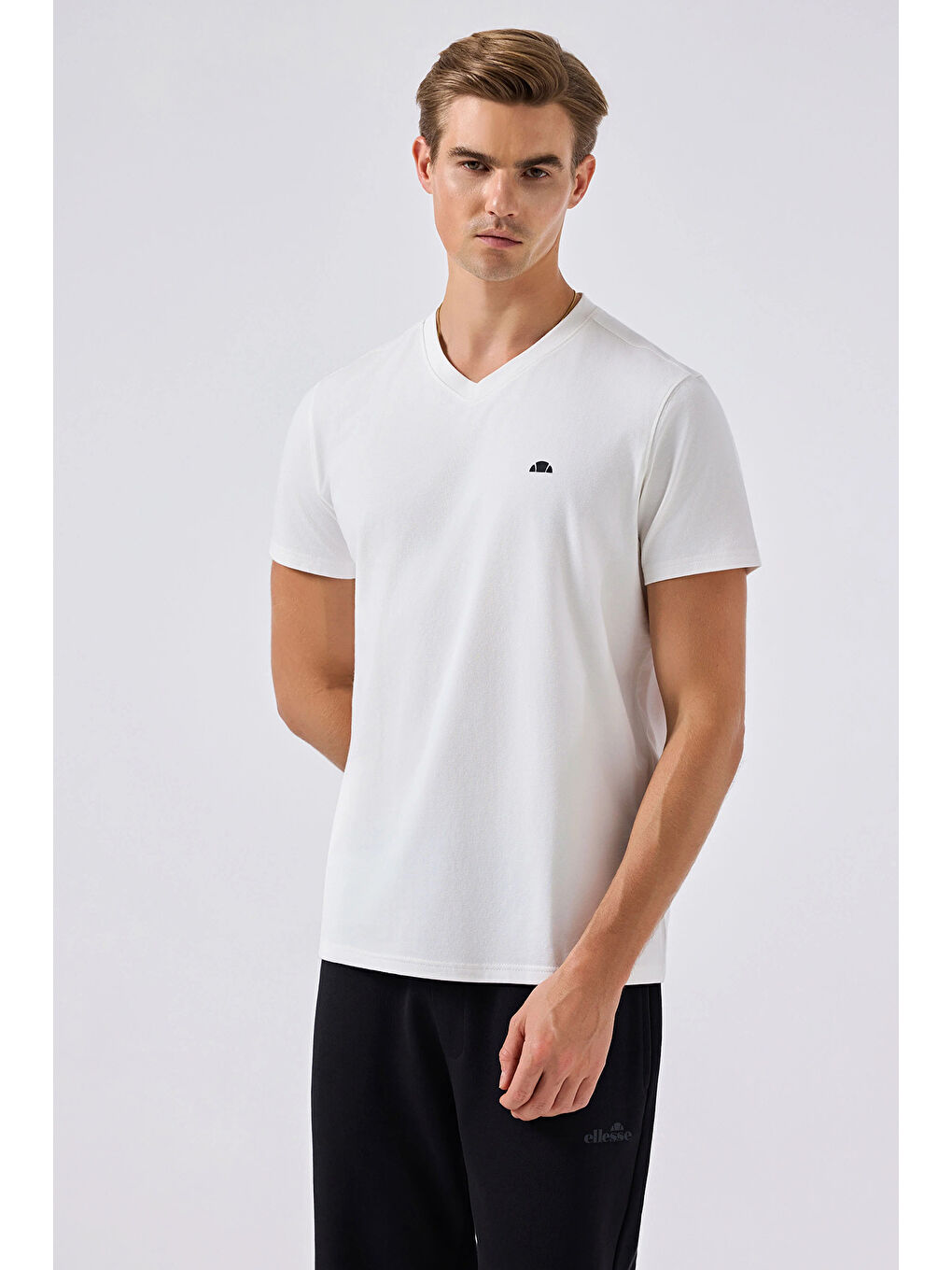 Beyaz Pamuklu Regular Fit V Yaka T Shirt 6SM5049-OF