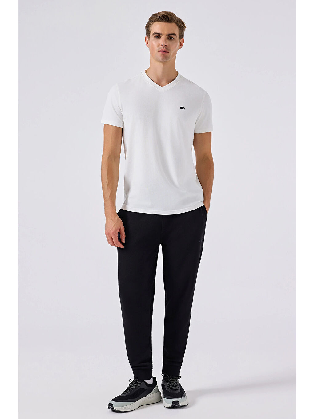 Beyaz Pamuklu Regular Fit V Yaka T Shirt 6SM5049-OF-1