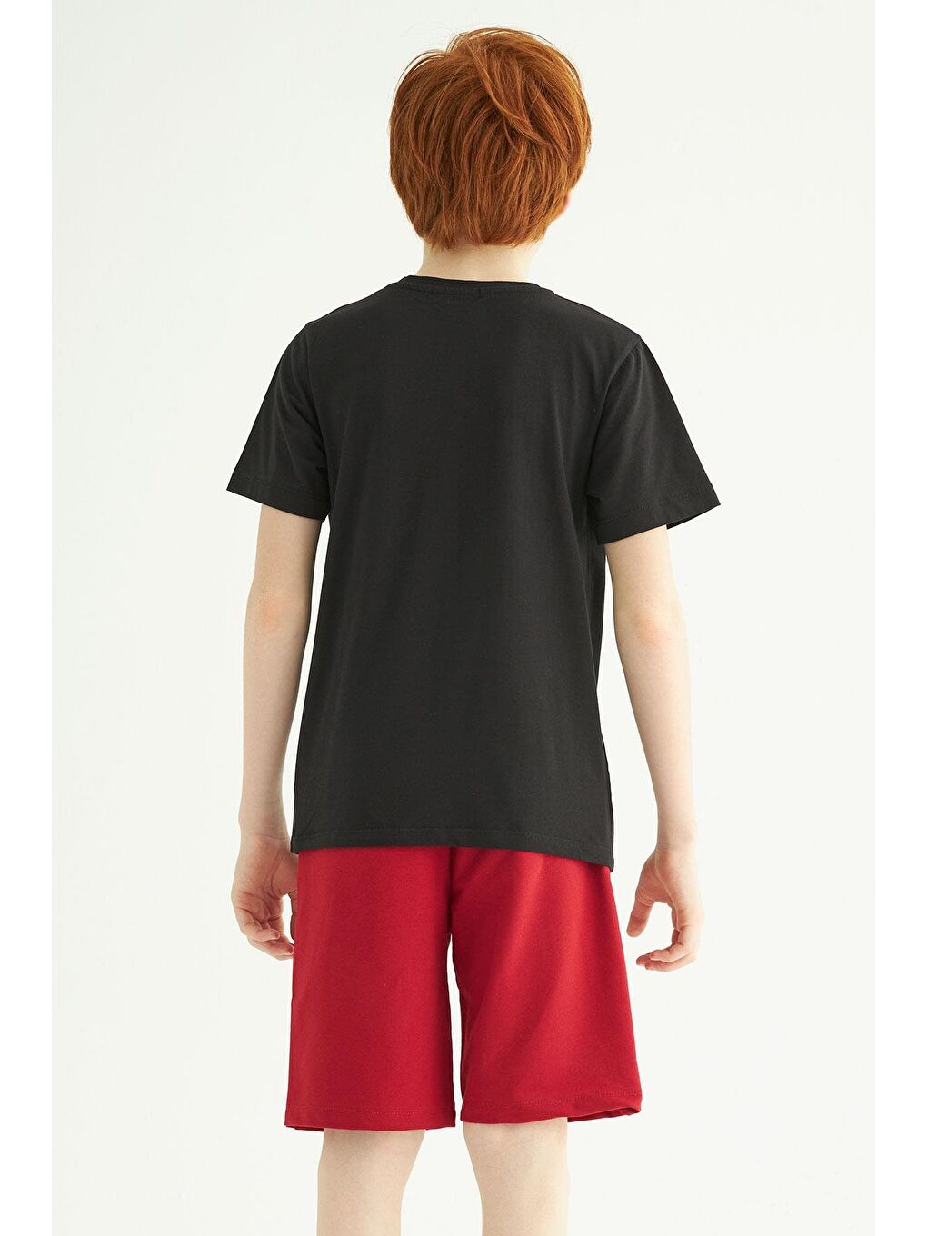 Kısa Kol Yazı Baskılı Siyah Kırmızı Renk Erkek Çocuk Kaprili Takım-2