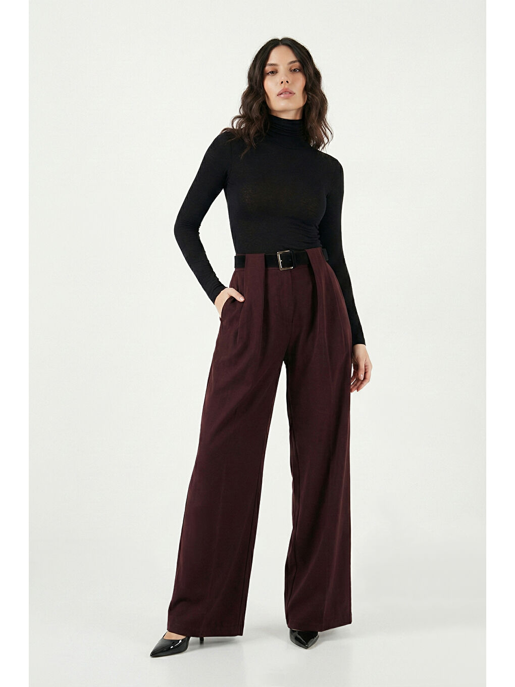 Mürdüm Wide Leg Yüksek Bel Bol Paça Kemer Detaylı Kadın Pantolon 6923855-1