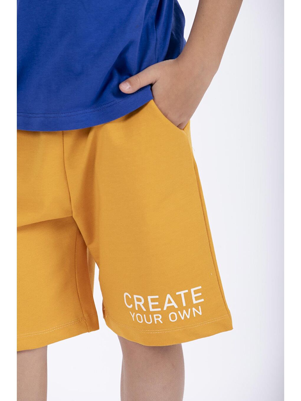 Mavi Yazı Baskılı Saks Renk Erkek Çocuk Kaprili Takım-4