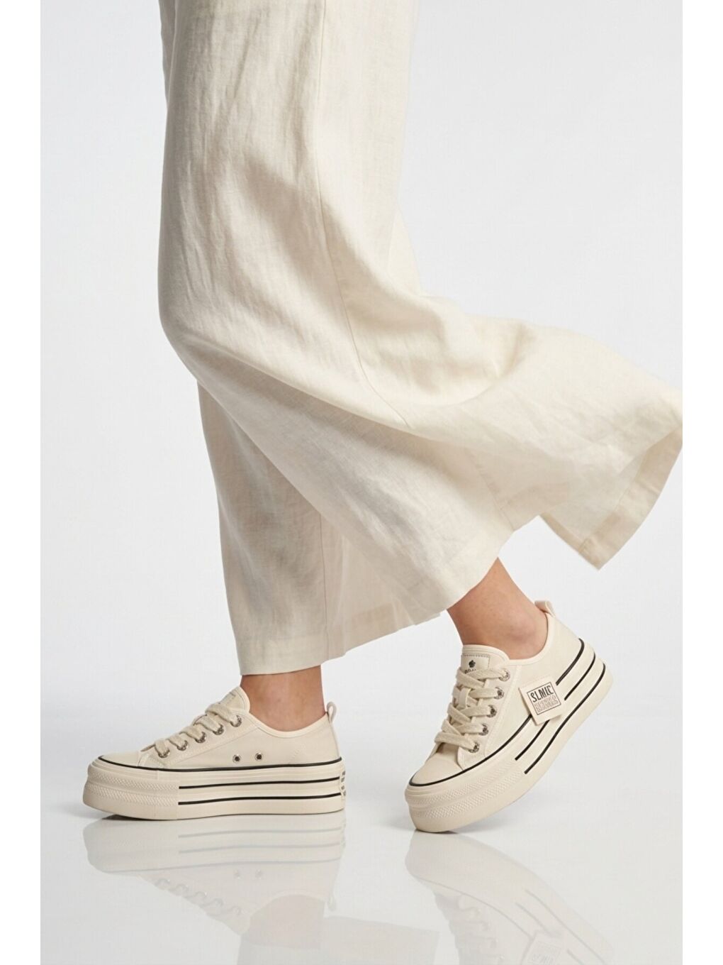 Bej Keten Hafif Bağcıklı Kadın Casual Ayakkabı 2011 G-1