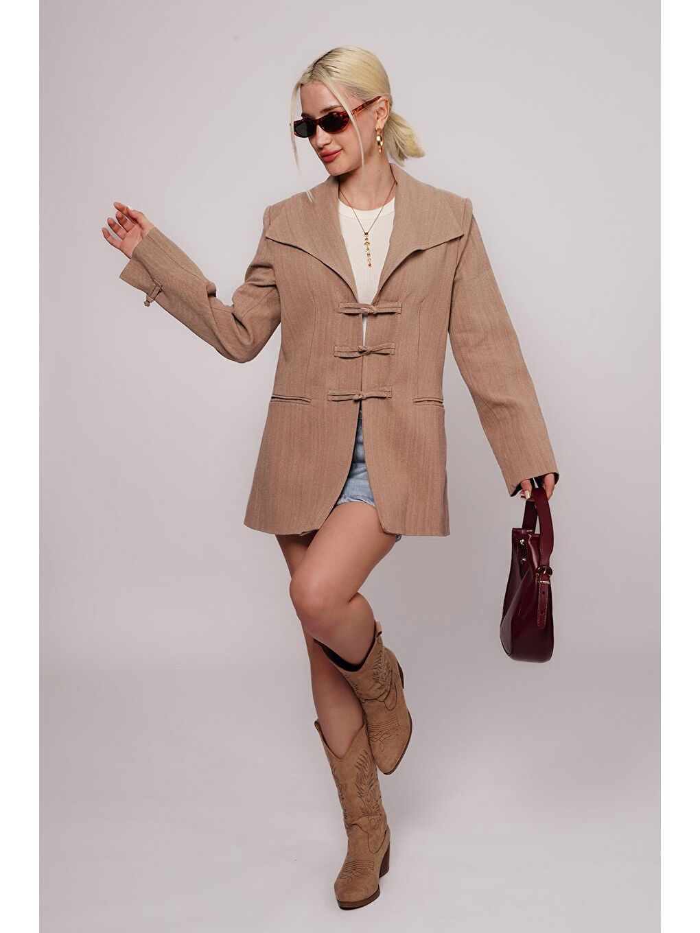 Bej Vizon Bağlama Detaylı Blazer Kadın Ceket Mg2482