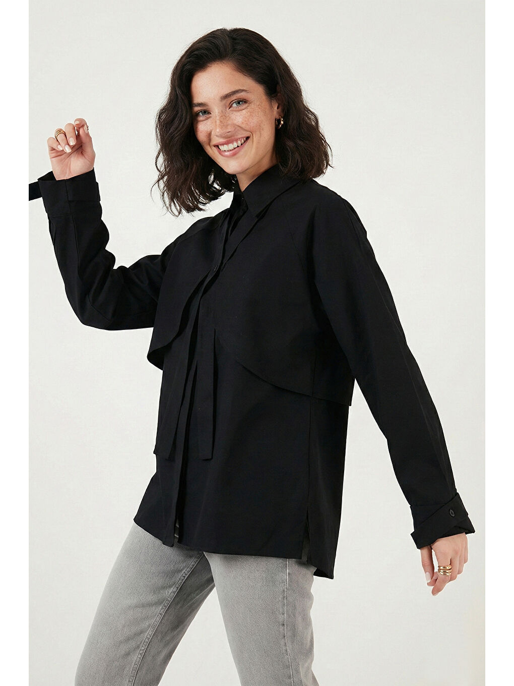 Siyah Pamuklu Relaxed Fit Bağlama Detaylı Kadın Gömlek 6925408-4