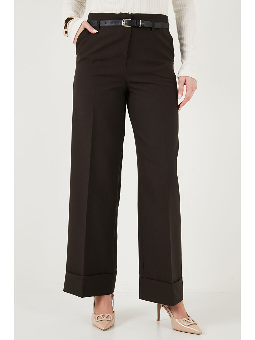 Kahverengi Wide Leg Yüksek Bel Kıvırma Detaylı Bol Paça Kemerli Kadın Pantolon 6923841-4