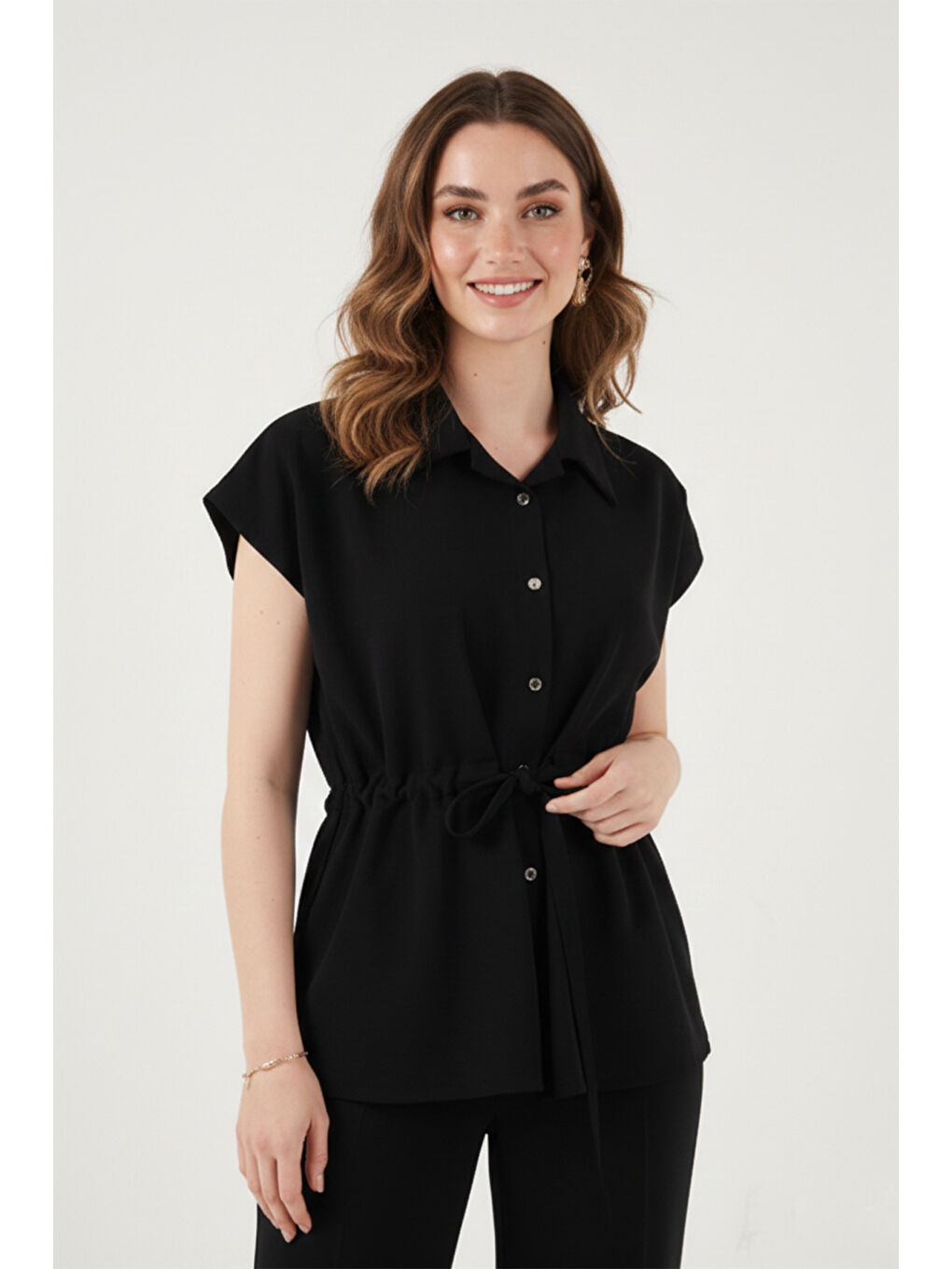 Siyah Regular Fit Beli Büzgülü Kısa Kollu Kadın Takım 6928870-1