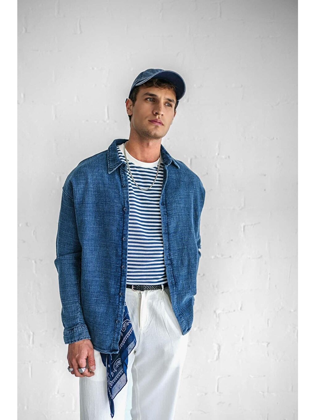 Erkek Regular Fit Dokulu Gömlek Lacivert-3