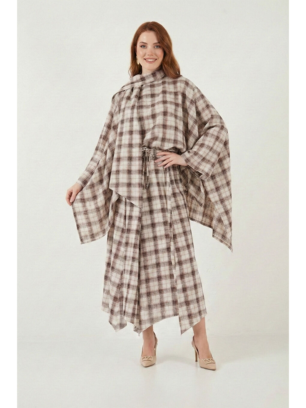 Kahverengi Pamuklu Relaxed Fit Asimetrik Kareli Kadın Midi Etek 6921284-1