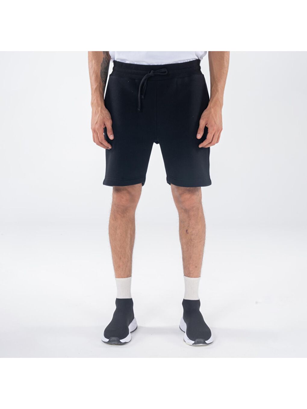 Pina Erkek Siyah Lastikli Cepli Kısa Şort