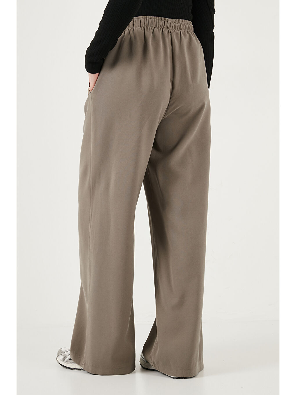 Haki Relaxed Fit Yüksek Bel Bol Paça Bağlamalı Kadın Pantolon 6923874-6