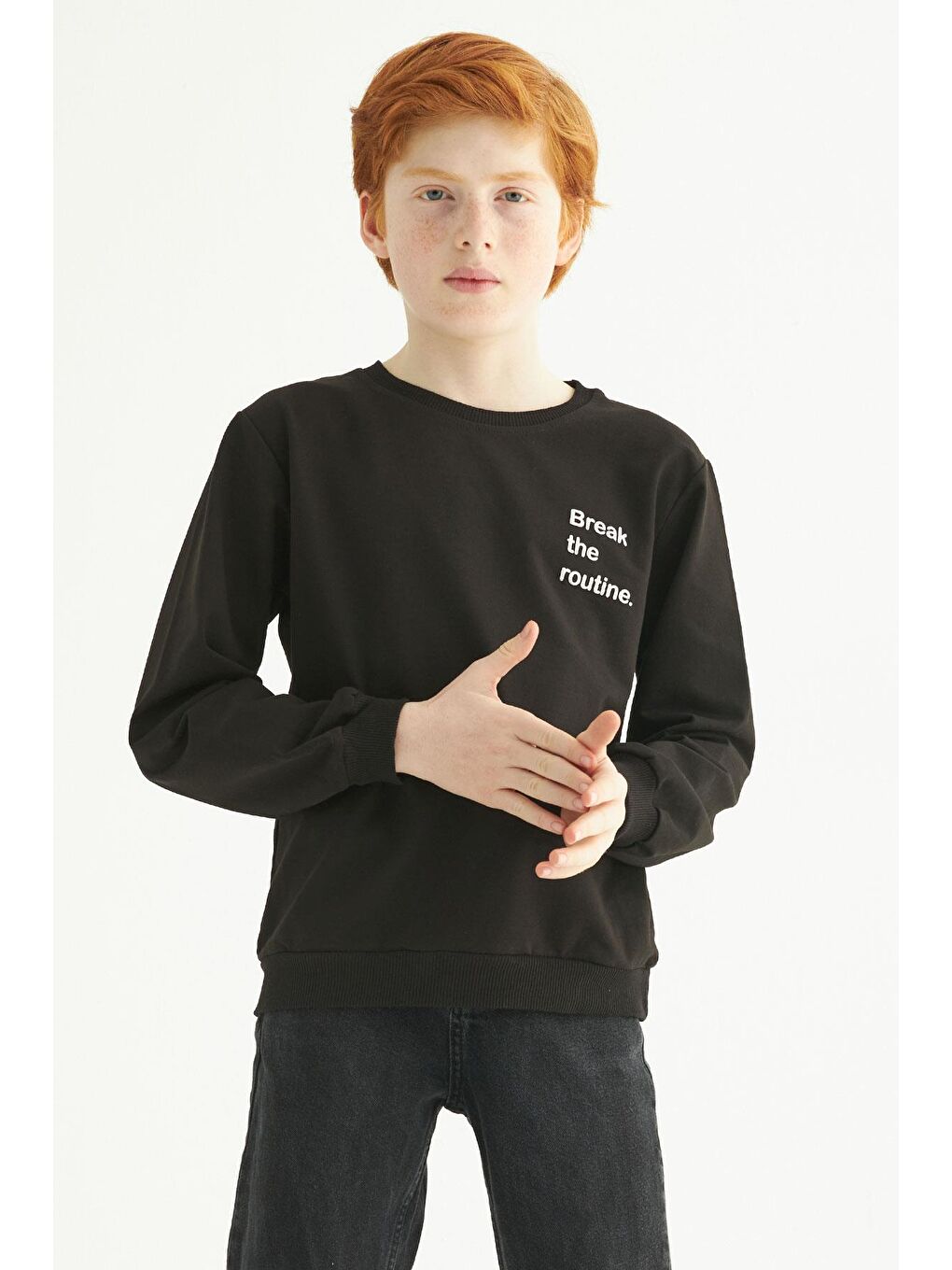 Bisiklet Yaka Yazı Baskılı Siyah Renk Erkek Çocuk Sweatshirt-4