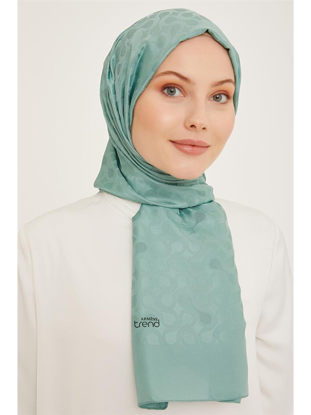 Yeşil Trend İnci Monogram 1 57