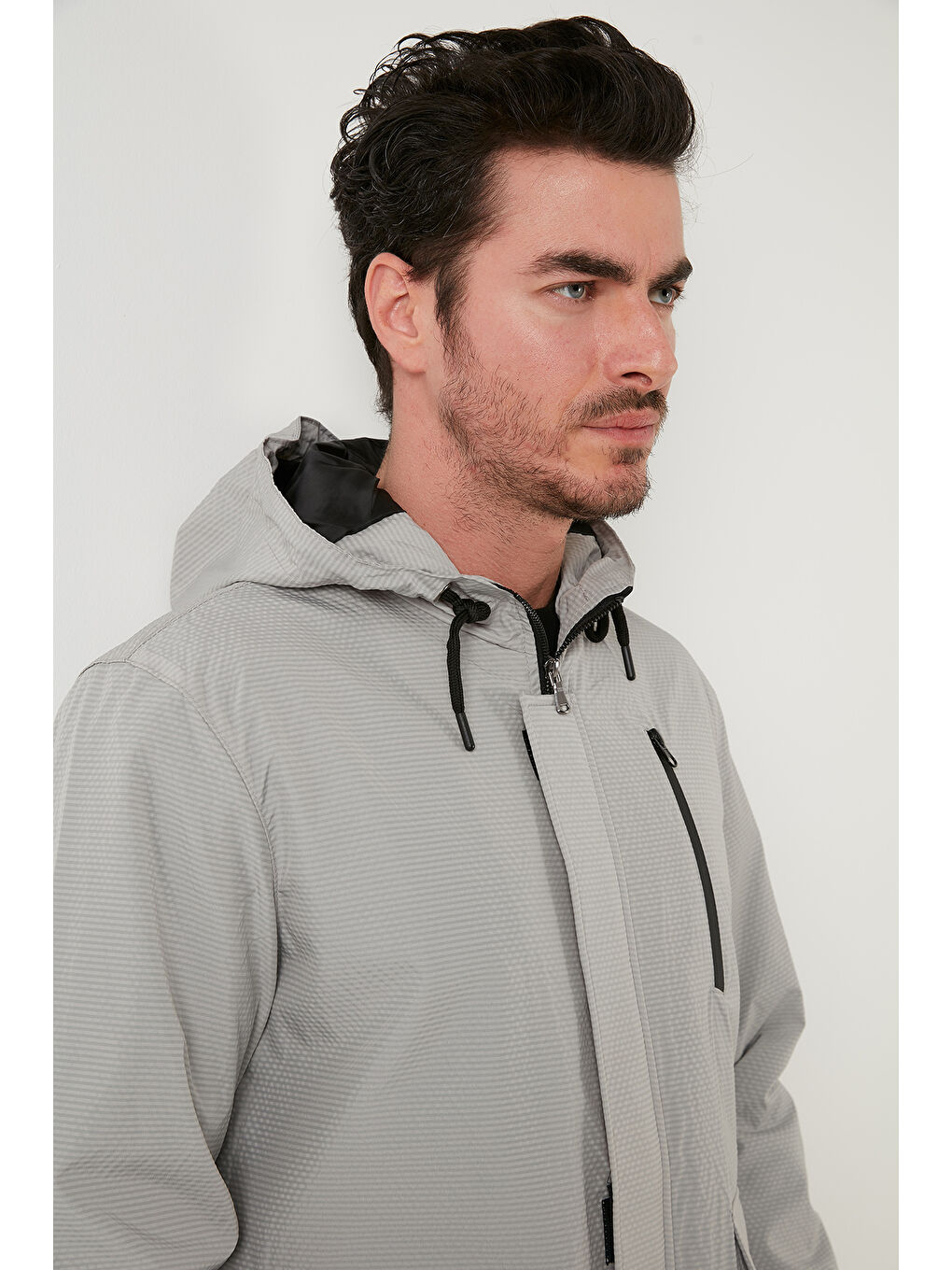 Gri Kapüşonlu Fermuarlı Cepli Mont 5711304-3