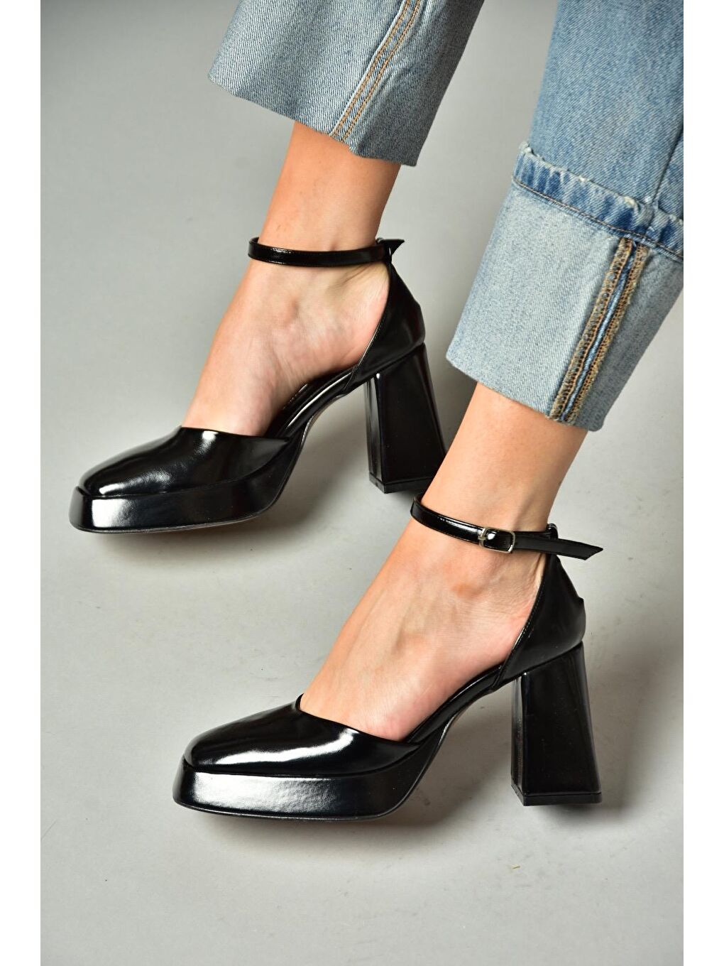 S2820303 Siyah Kadın Topuklu Ayakkabı-4