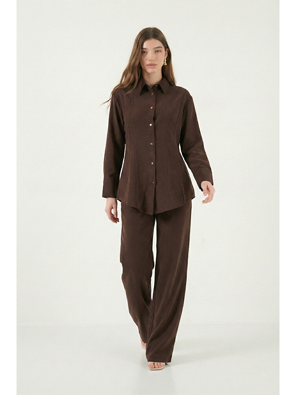 Kahverengi Regular Fit Klasik Yaka Belden Oturan Kadın Gömlek Takım 6928872-5