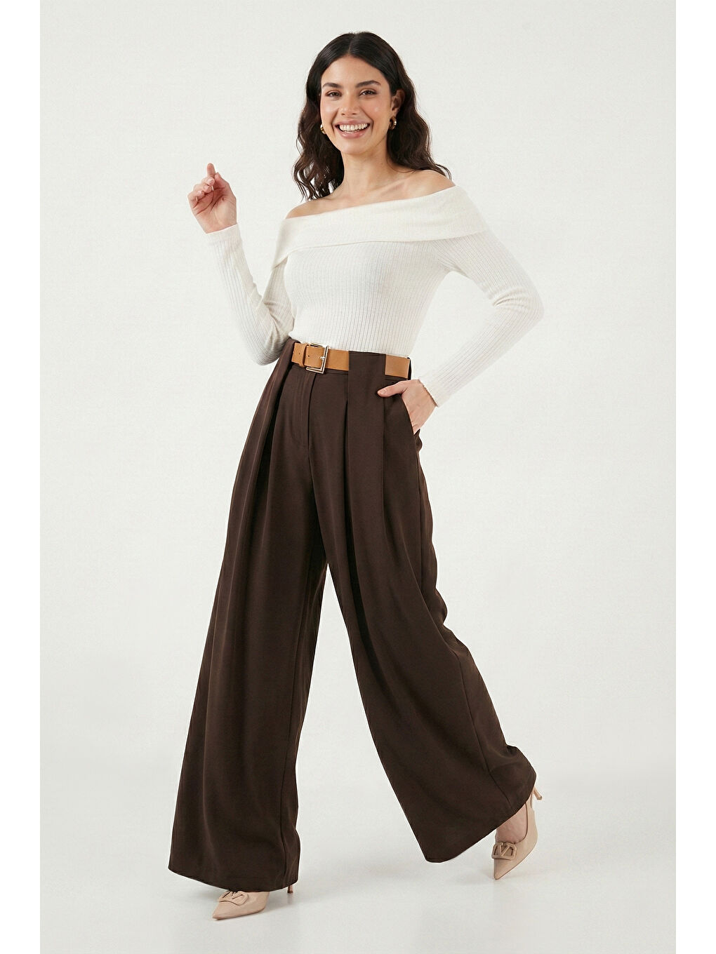 Kahverengi Wide Leg Yüksek Bel Bol Paça Kemer Detaylı Kadın Pantolon 6923855-3