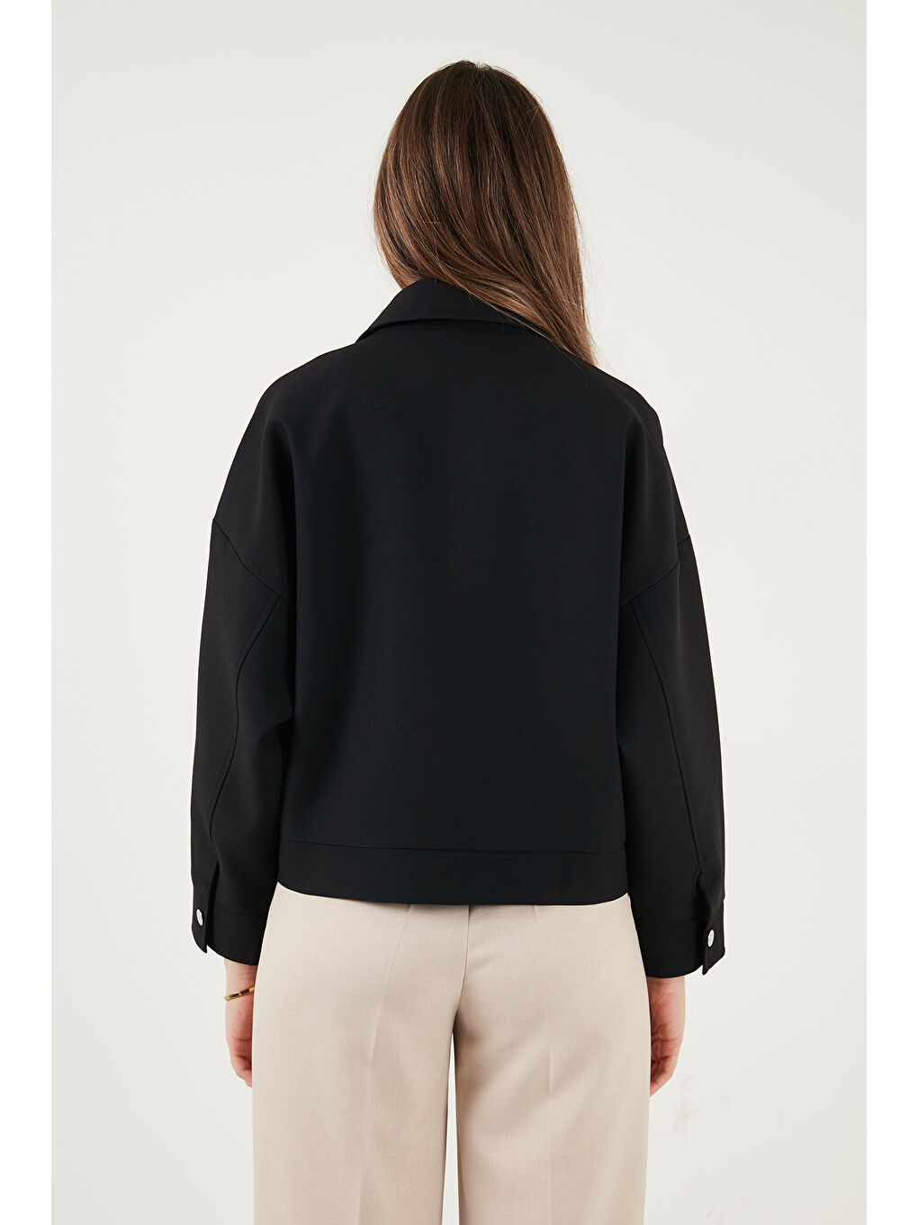 Siyah Regular Fit Klasik Yaka Astarlı Cep Detaylı Kadın Ceket 6927670-7