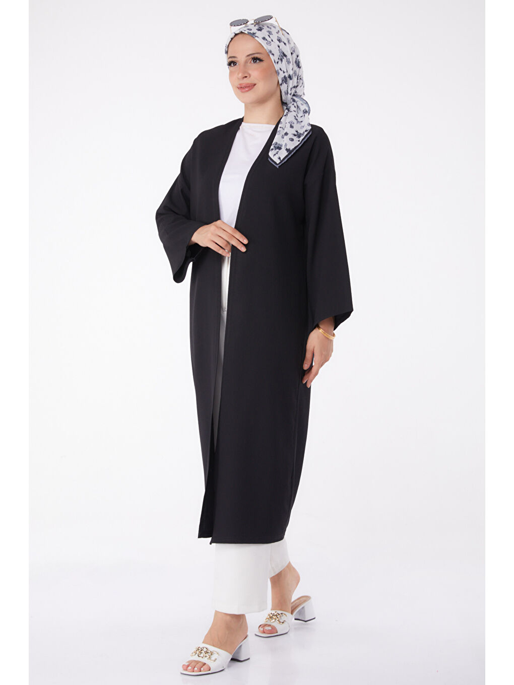 Orta Kadın Siyah Hırka - 13236-2