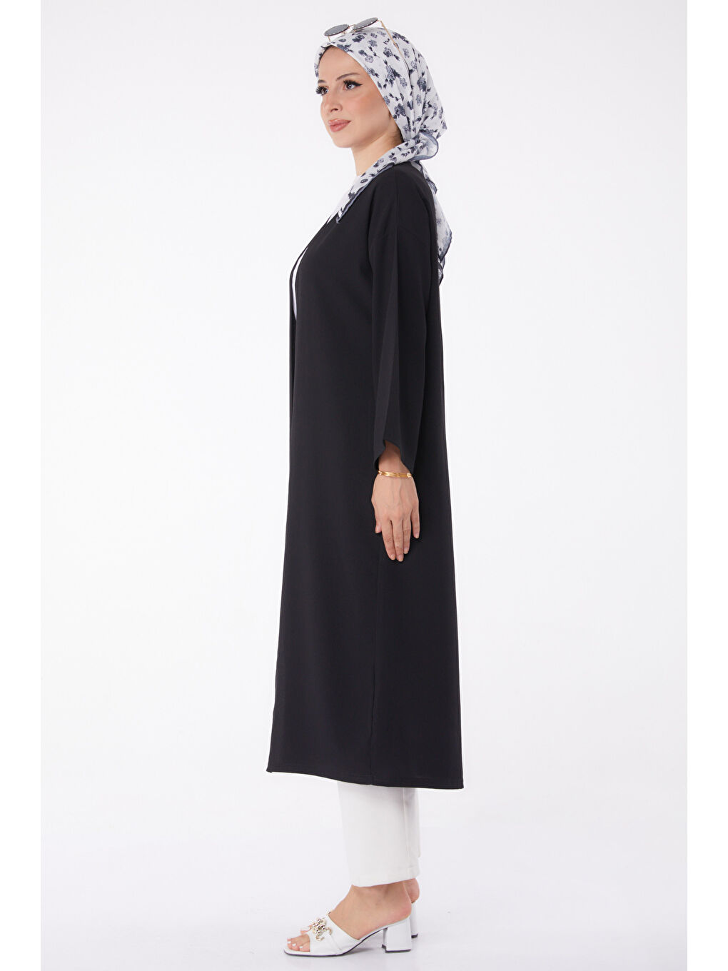 Orta Kadın Siyah Hırka - 13236-3