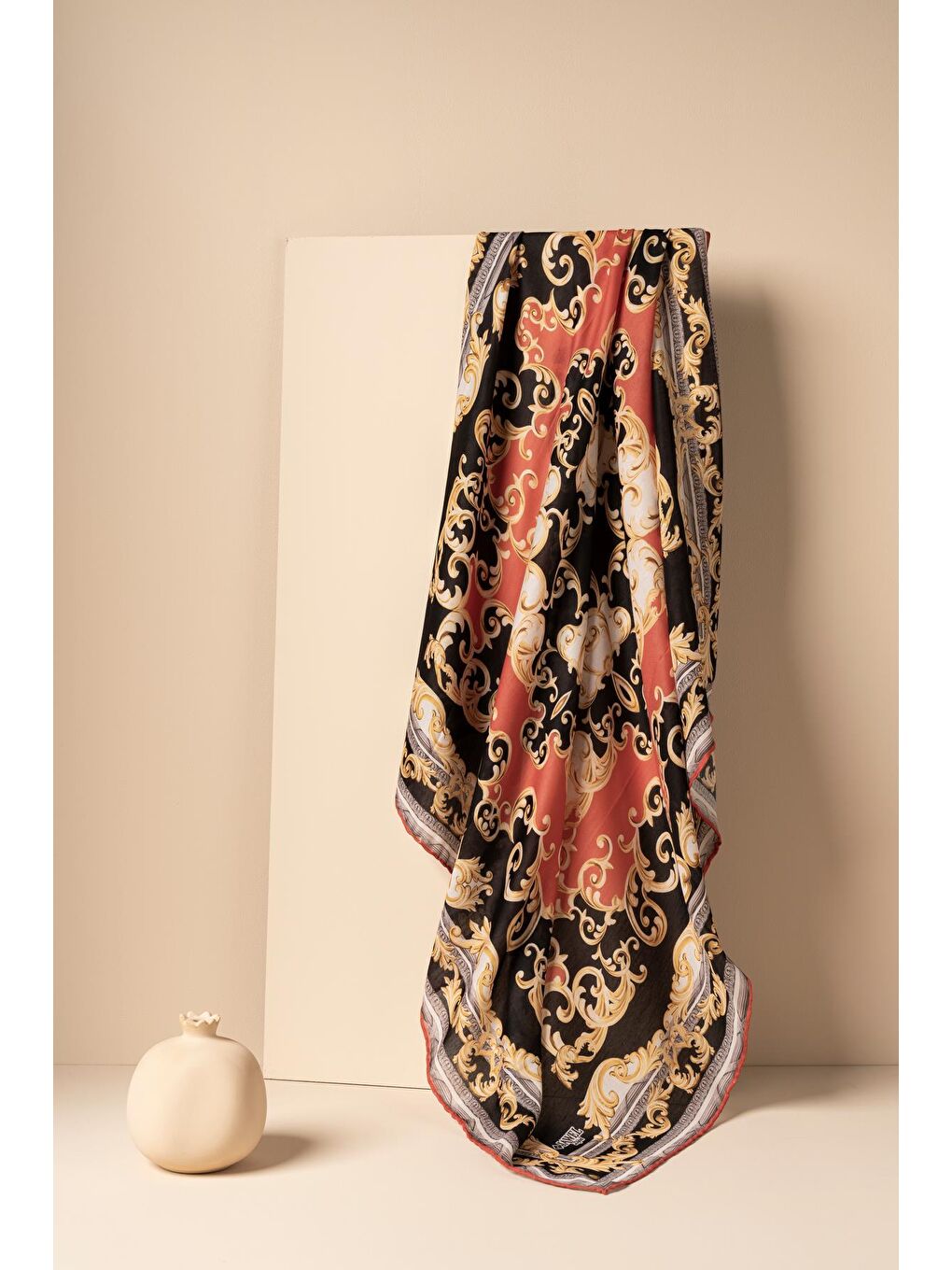 Turuncu Kadın Soft Eşarp Lesmira