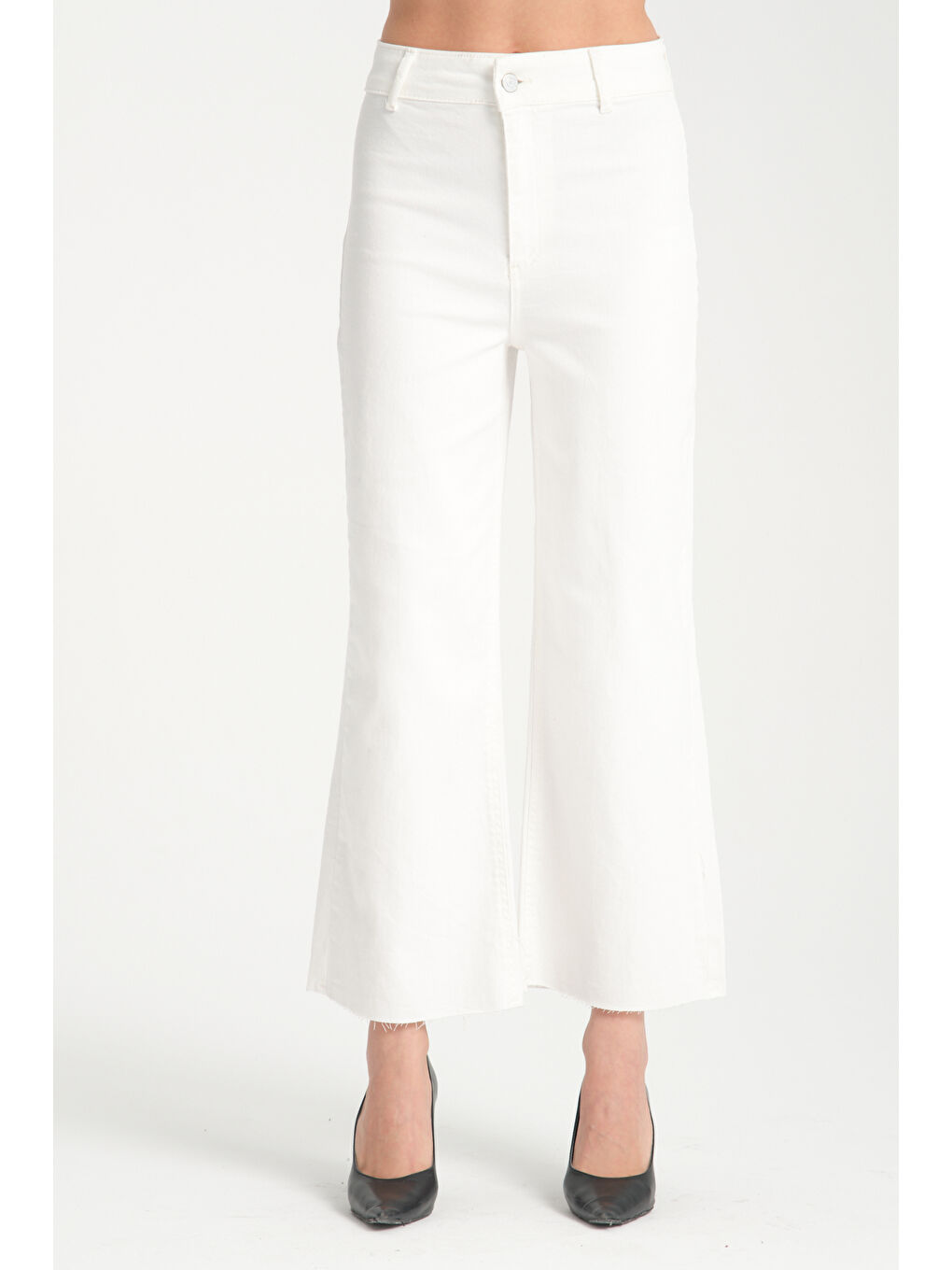 Beyaz Kadın Bol Paça Denim Pantolon 6663