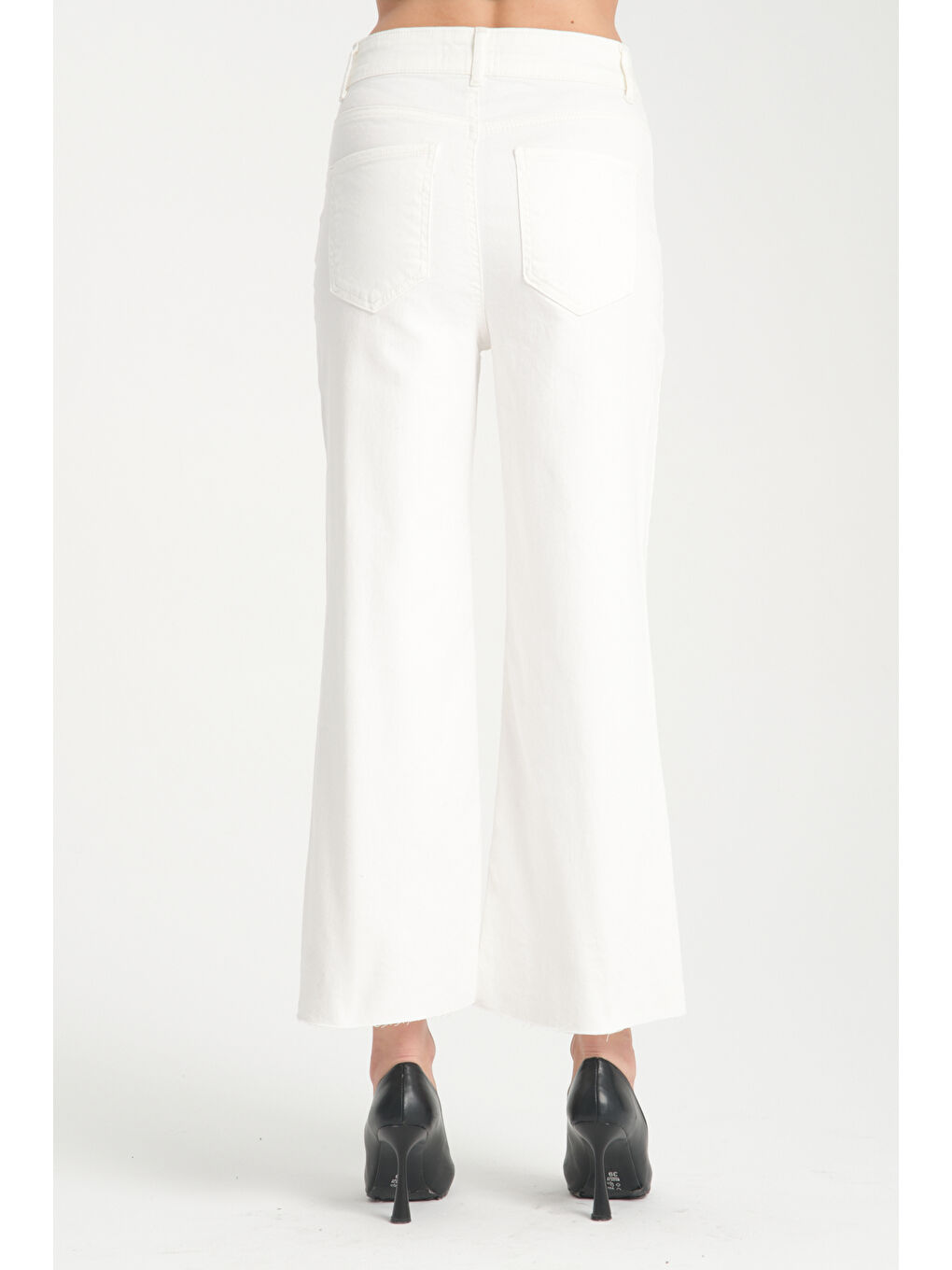 Beyaz Kadın Bol Paça Denim Pantolon 6663-3