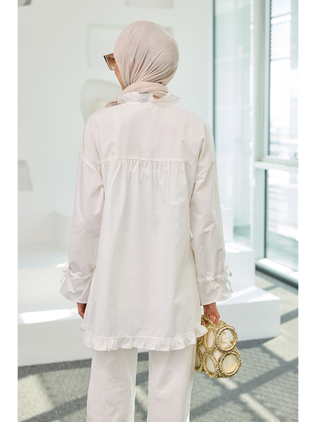 Kadın Fırfır Detaylı Gömlek Beyaz-3