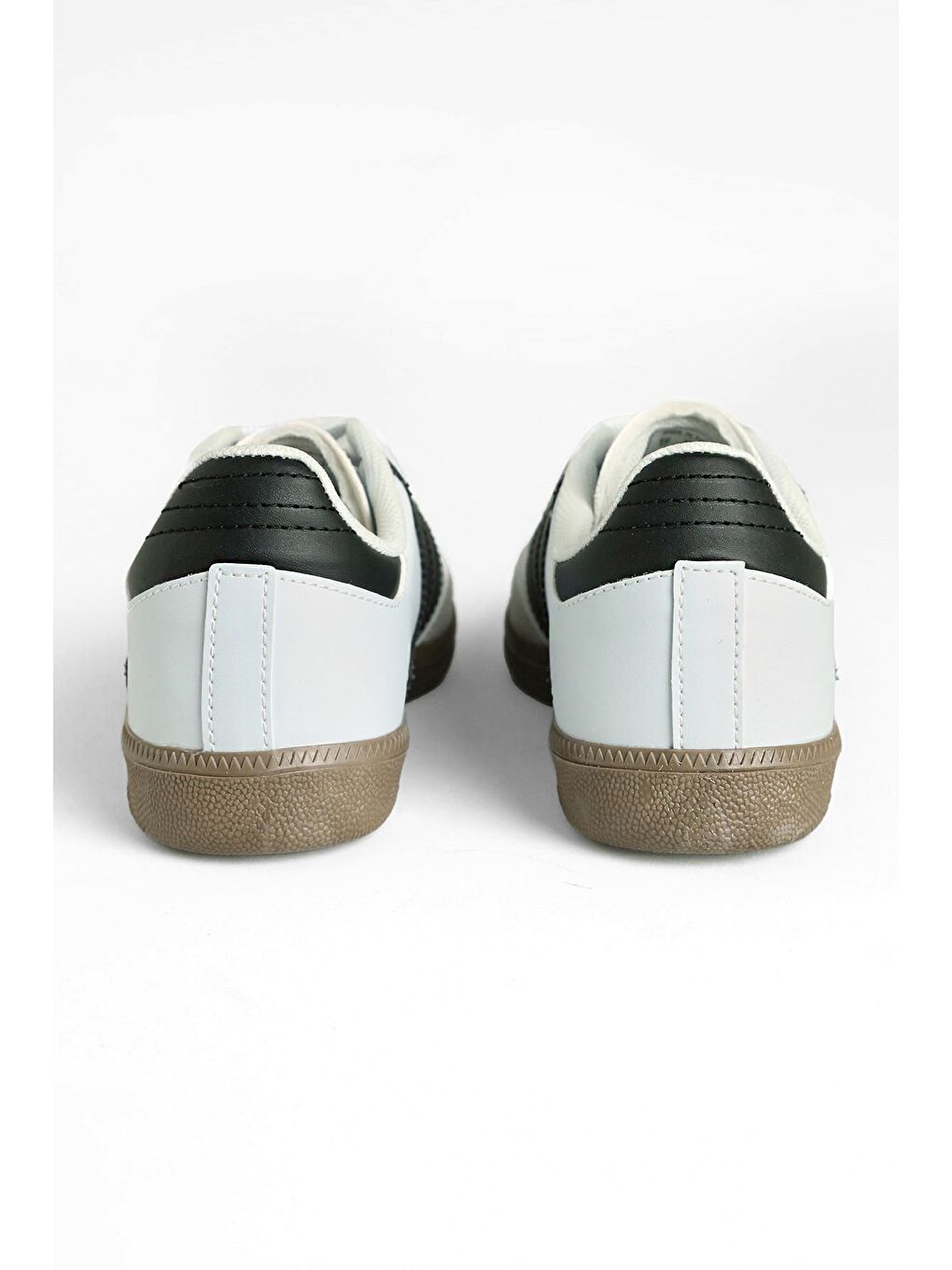 Beyaz Yanı Şeritli Bağcıklı Spor Ayakkabı-1