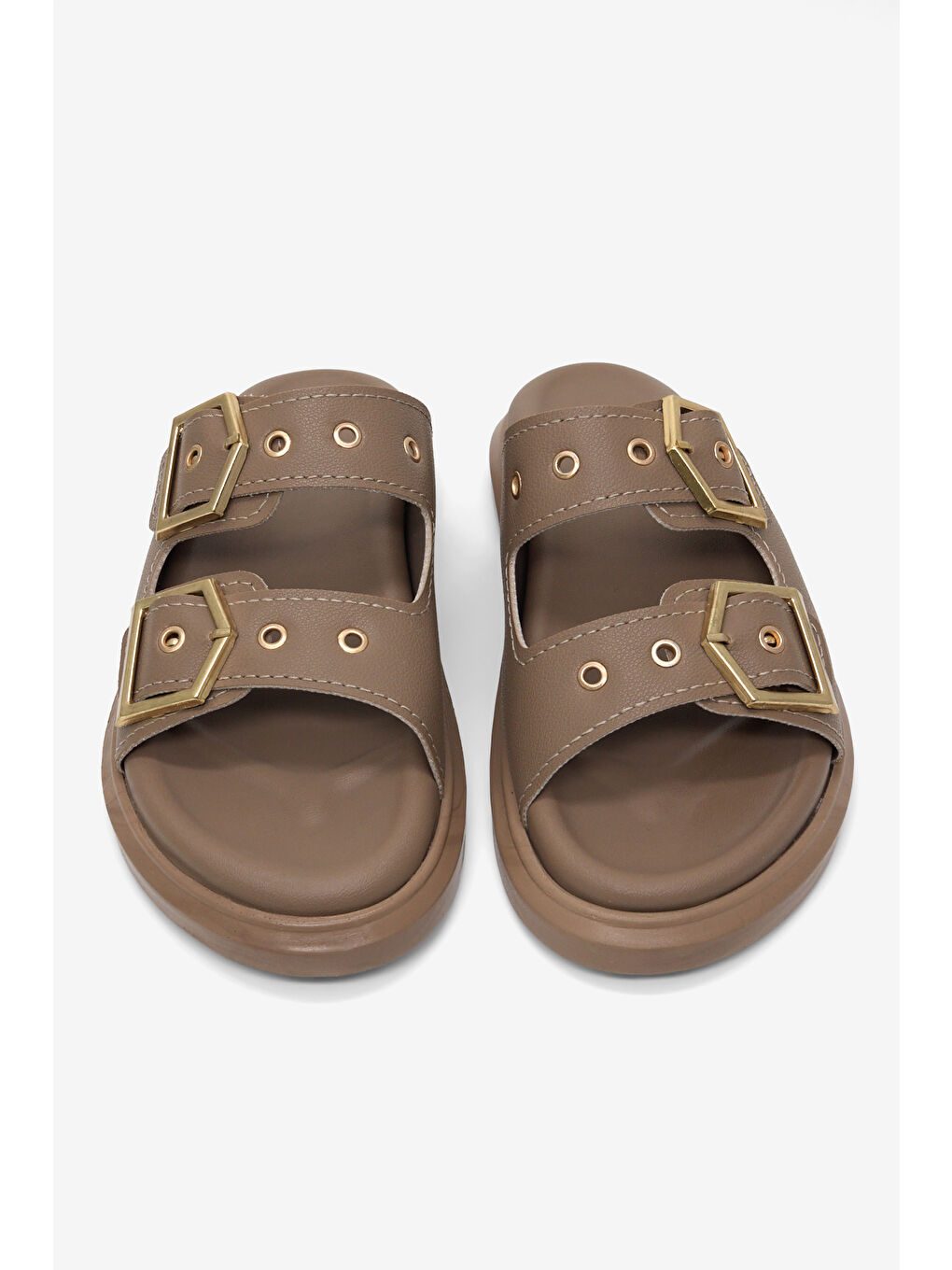 Bej Kadın Vizon Rahat Kalıp Çift Bantlı Toka Detaylı Terlik-1