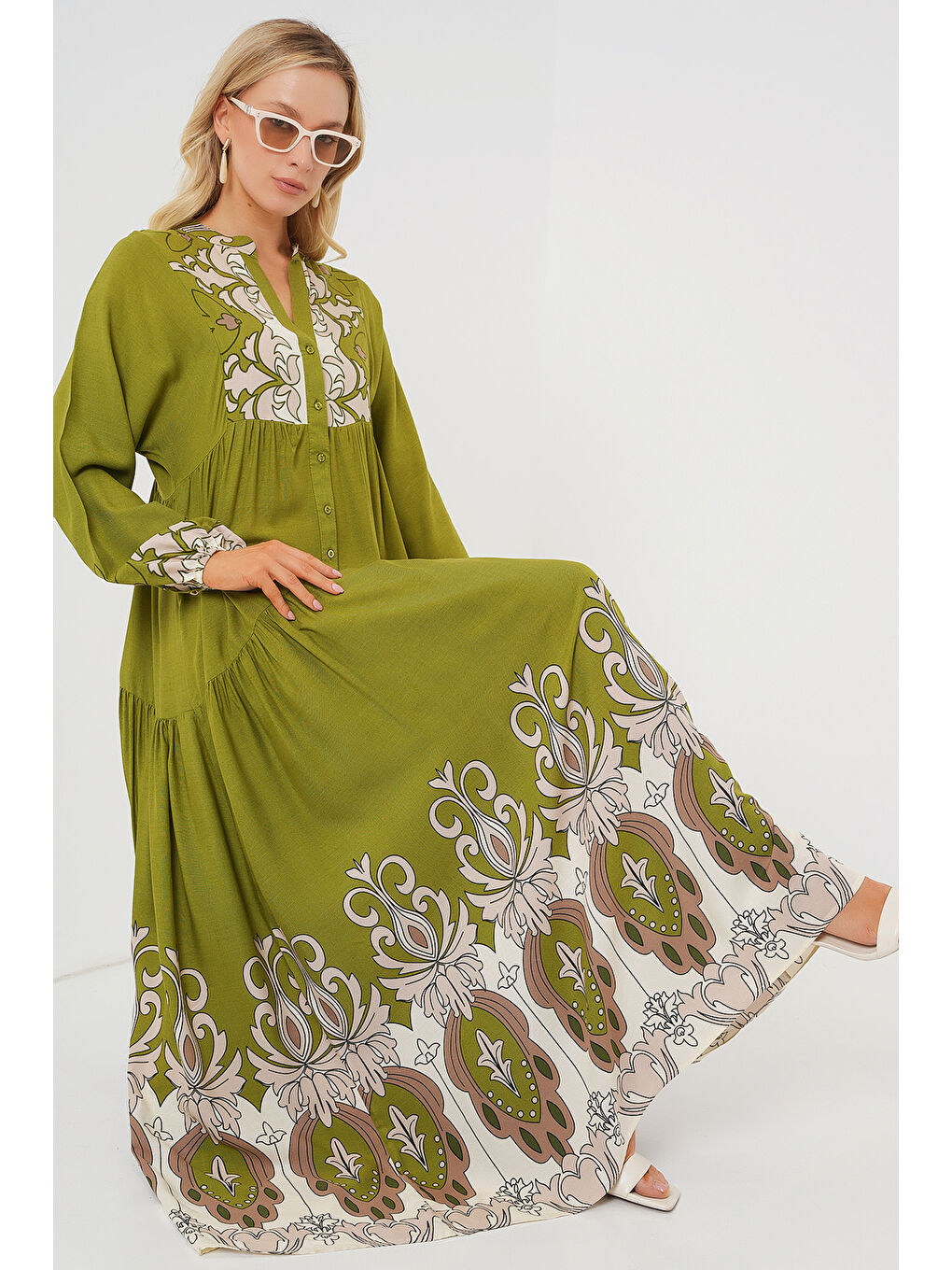 2423 Otantik Desenli Tesettür Elbise - Çağla Yeşili-1