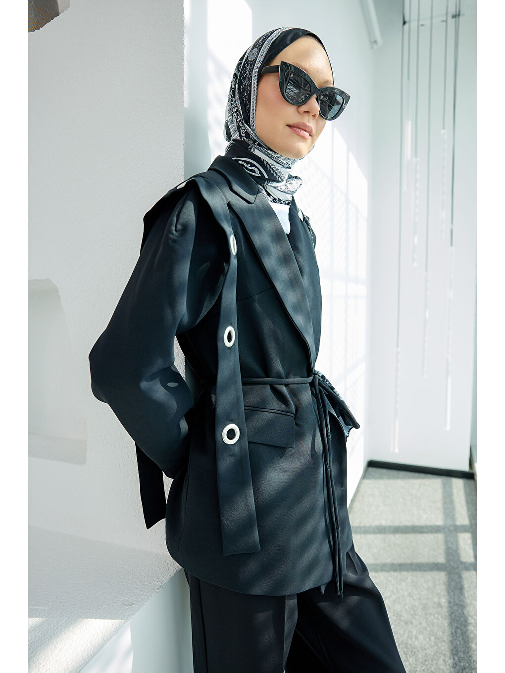 Kadın Kuş Gözü Kruvaze Yaka Blazer Ceket  Siyah