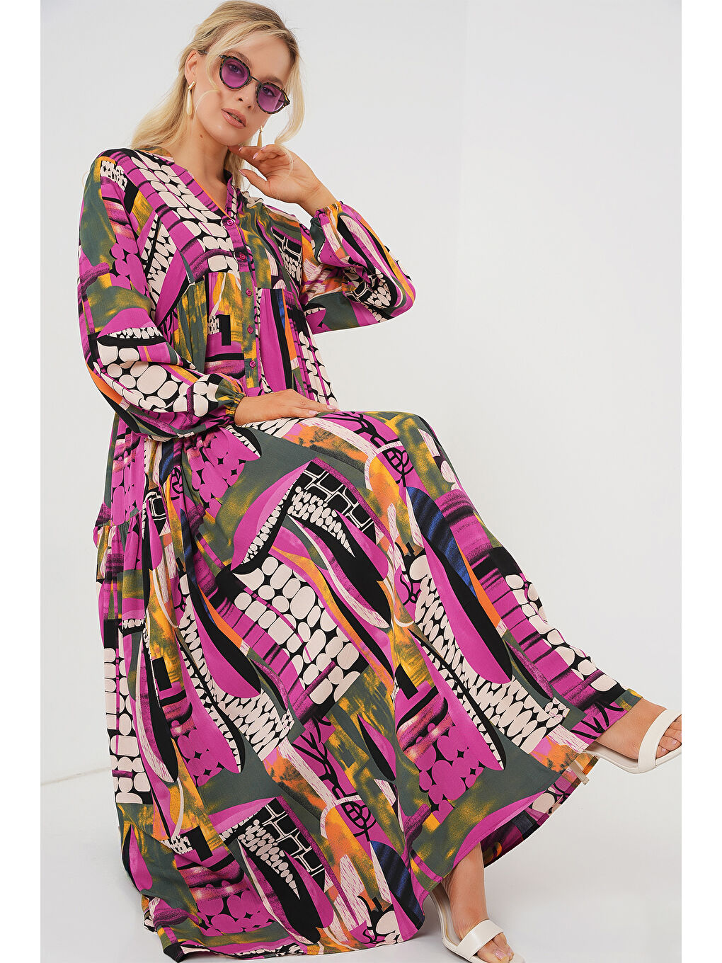 2423 Otantik Desenli Tesettür Elbise - H. Haki-1