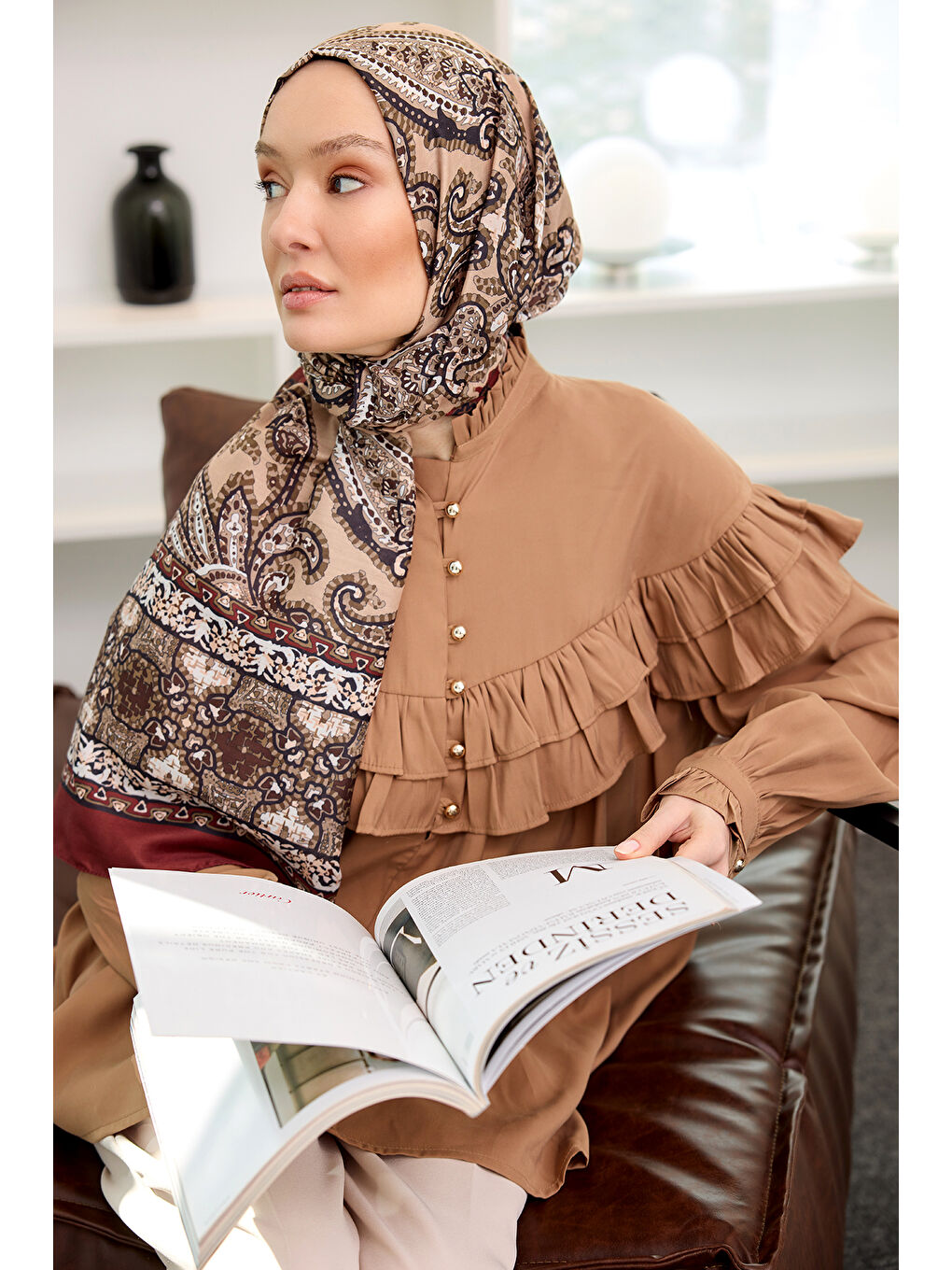 Locco Moda Kadın Robası Fırfırlı Cupra Lyocell Gömlek Kahverengi