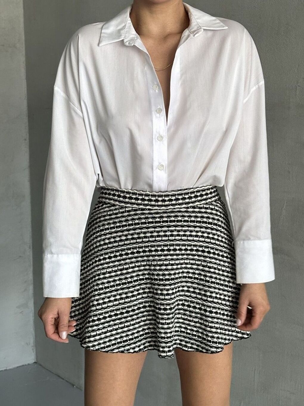 Kadın Siyah Beyaz Yatay Çizgili Etek-1