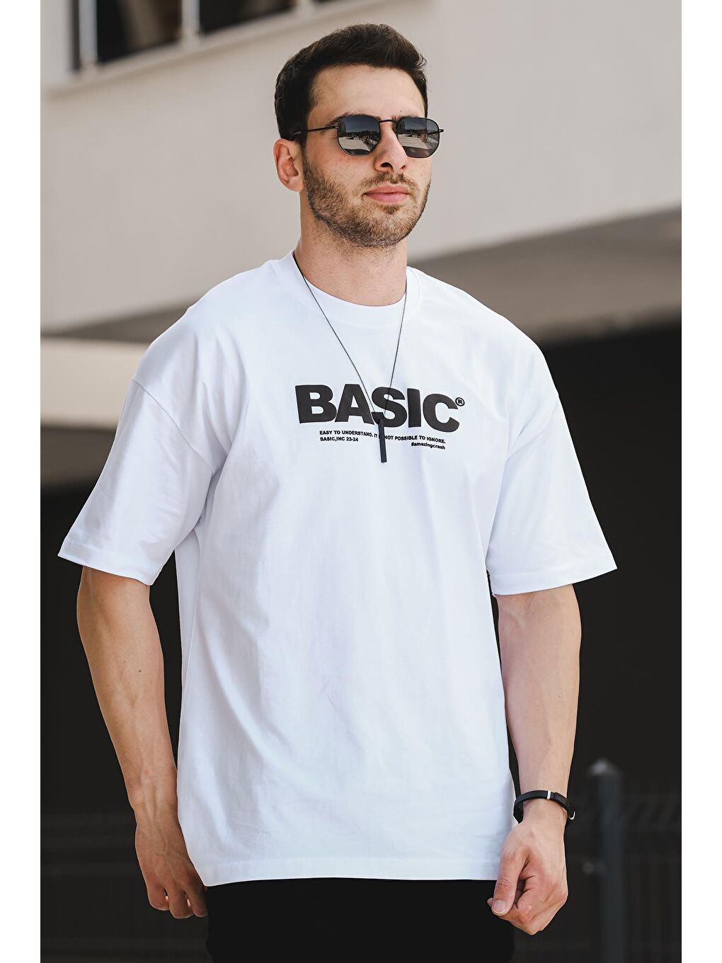 Beyaz Basic Kabartma Baskılı Pamuklu Bisiklet Yaka  Erkek Tişört-1