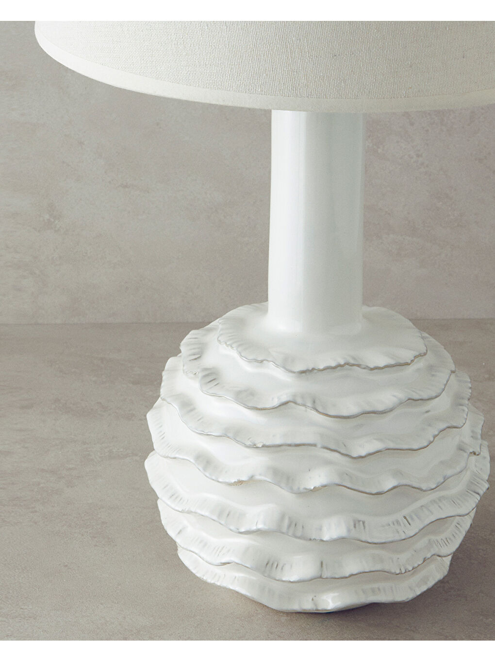 Tiara Porselen Abajur Bej-2