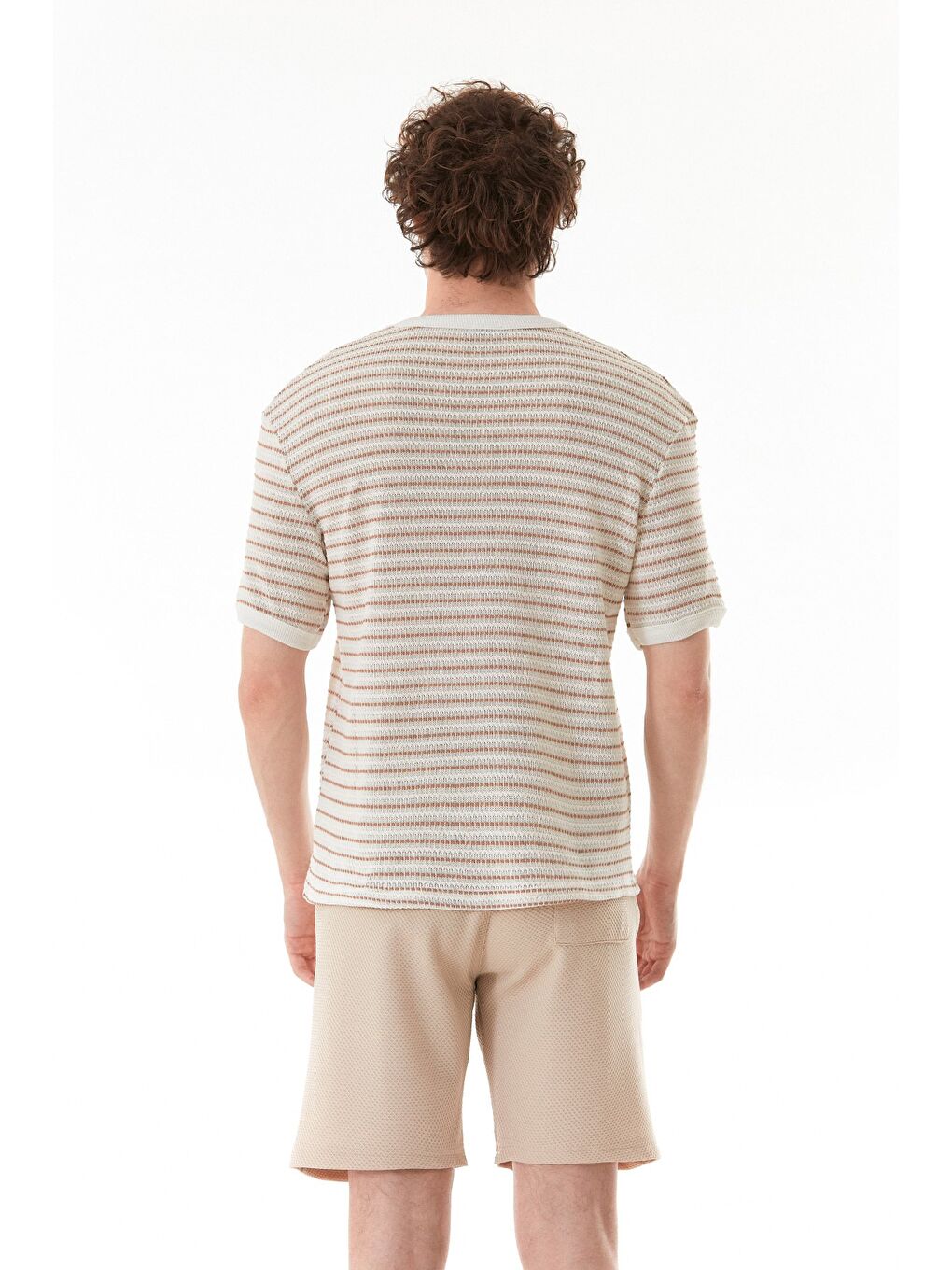 Bej Çizgili Bisiklet Yaka Triko Örme Tişört-3