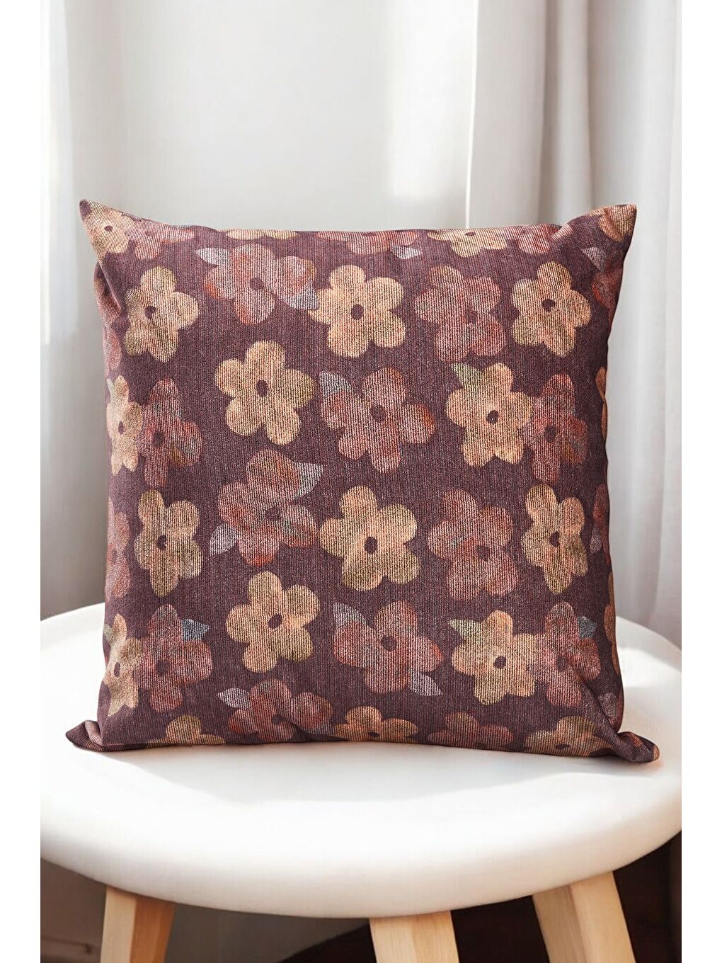 Soft Papatya Desenli Dekoratif Bordo Kırlent Kılıfı 43x43