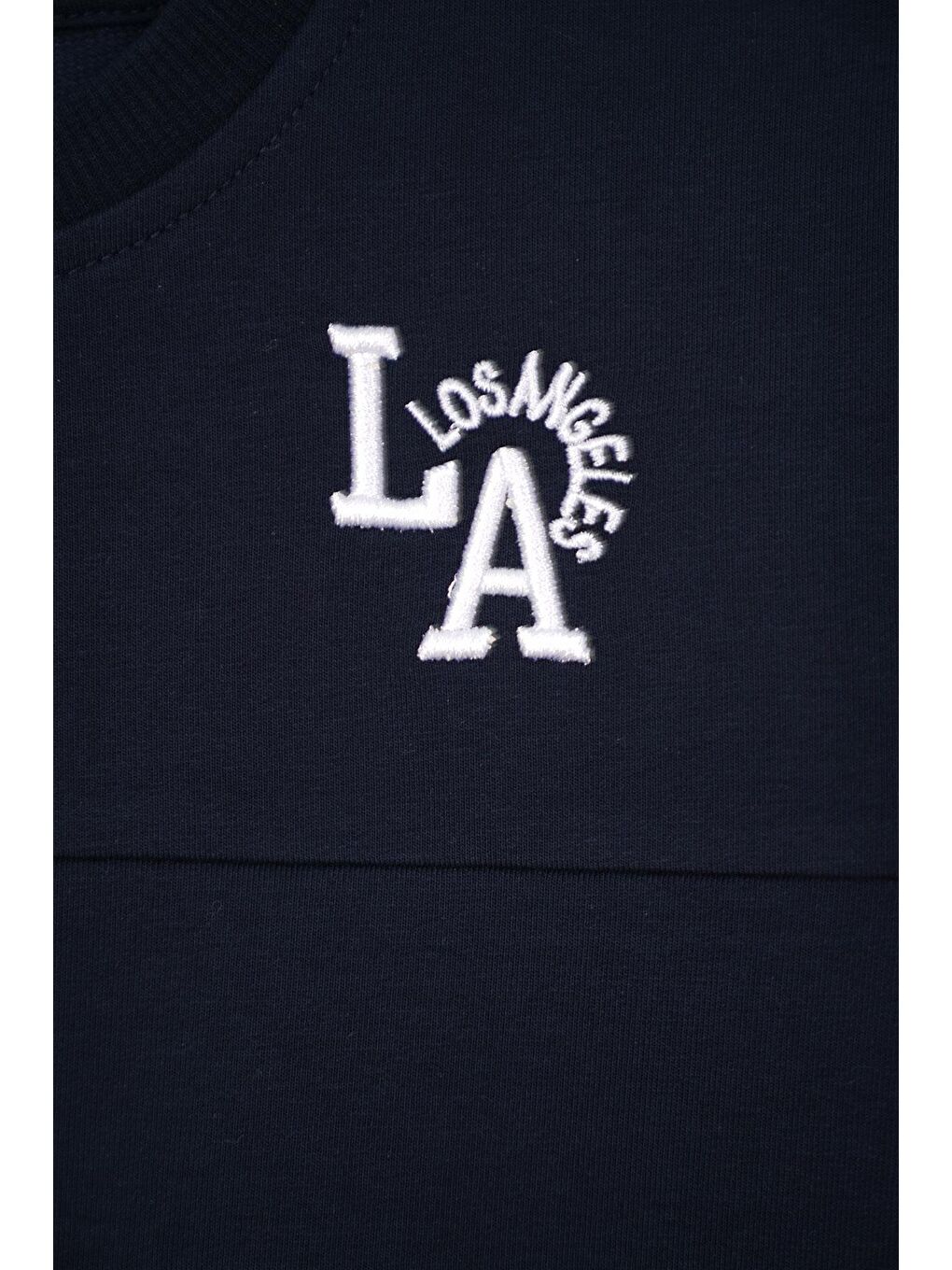 Baskılı Nakışlı Lacivert Renk Erkek Çocuk Eşofman Takımı-5