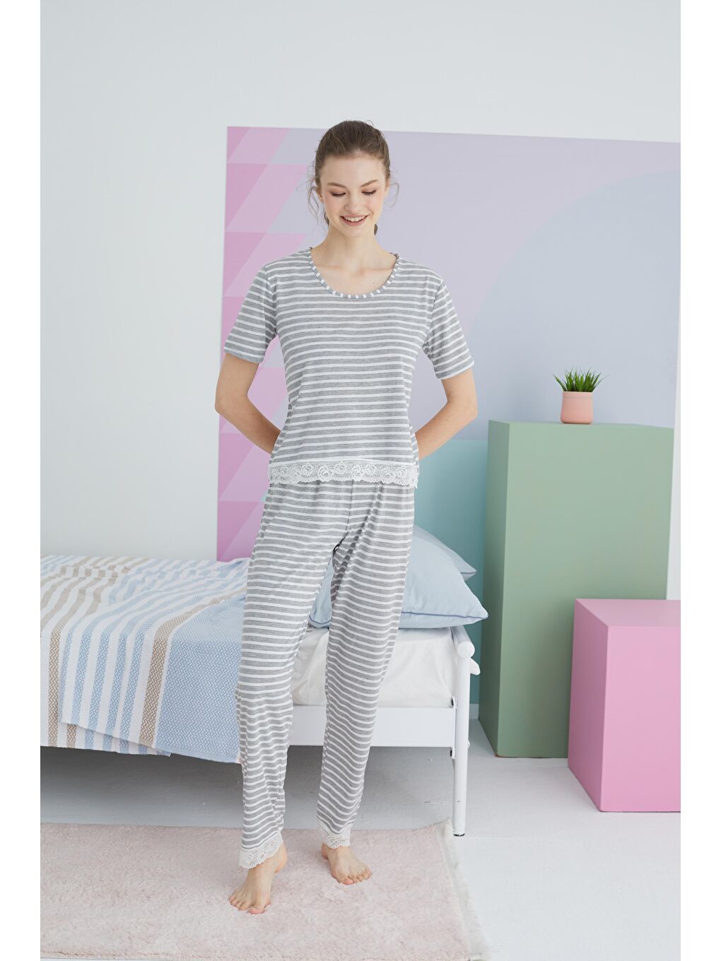 Gri Çizgili Pamuklu Örme Pijama Takım