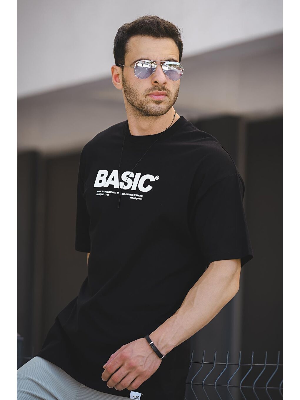 Siyah Basic Kabartma Baskılı Pamuklu Bisiklet Yaka  Erkek Tişört-1