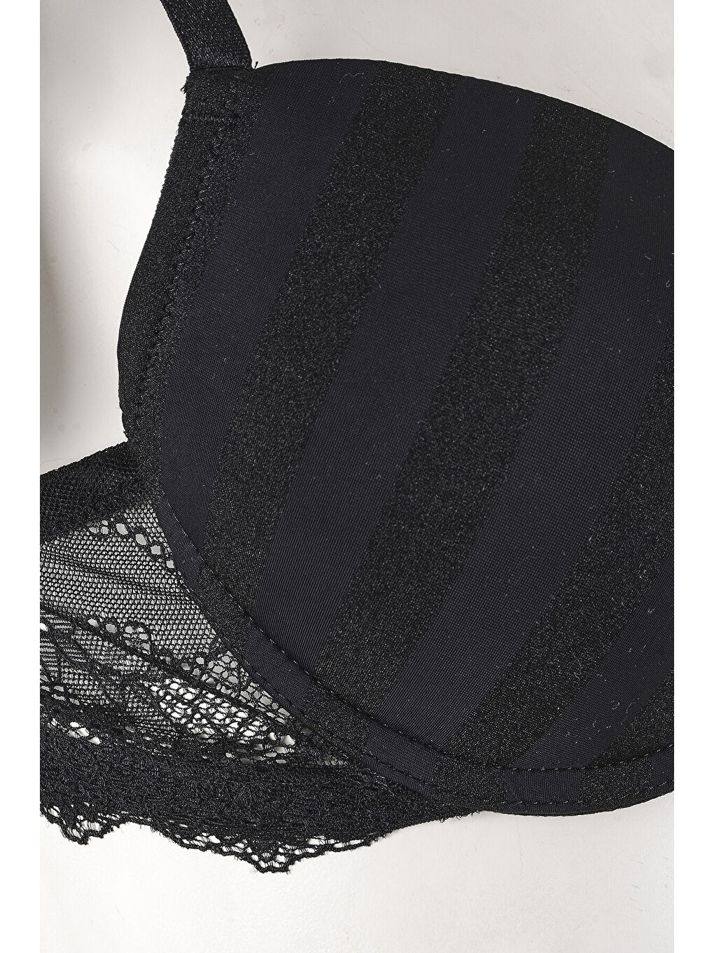 Siyah Selına Destekli Sütyen-1