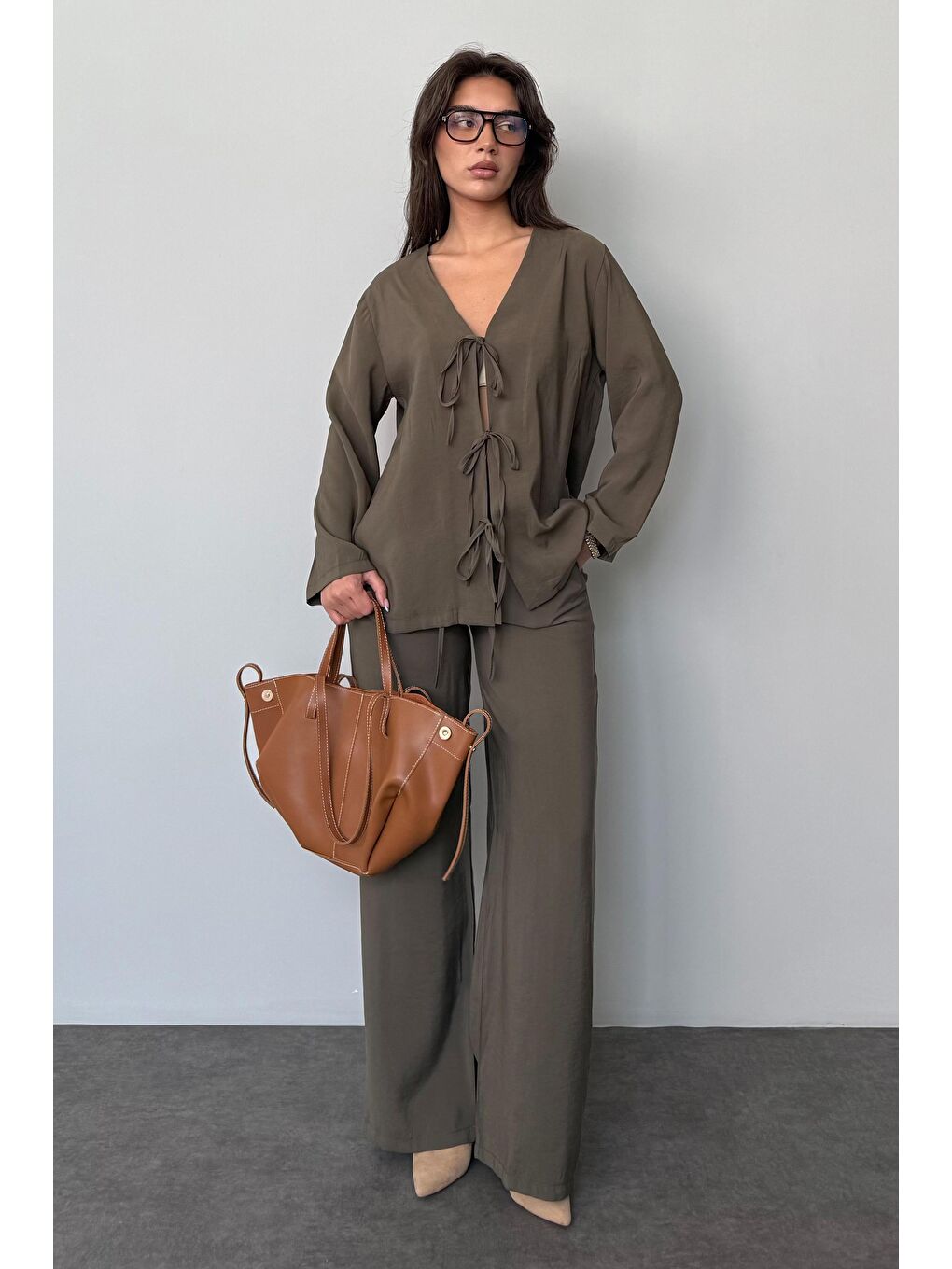 Haki Önü Bağlamalı Alt Üst Takım Mg2473