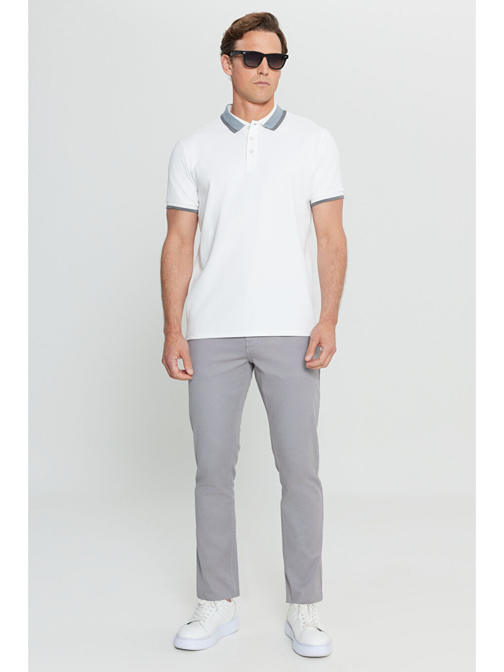 Erkek Beyaz Pamuklu Slim Fit Dar Kesim Polo Yaka Esnek Tişört-1