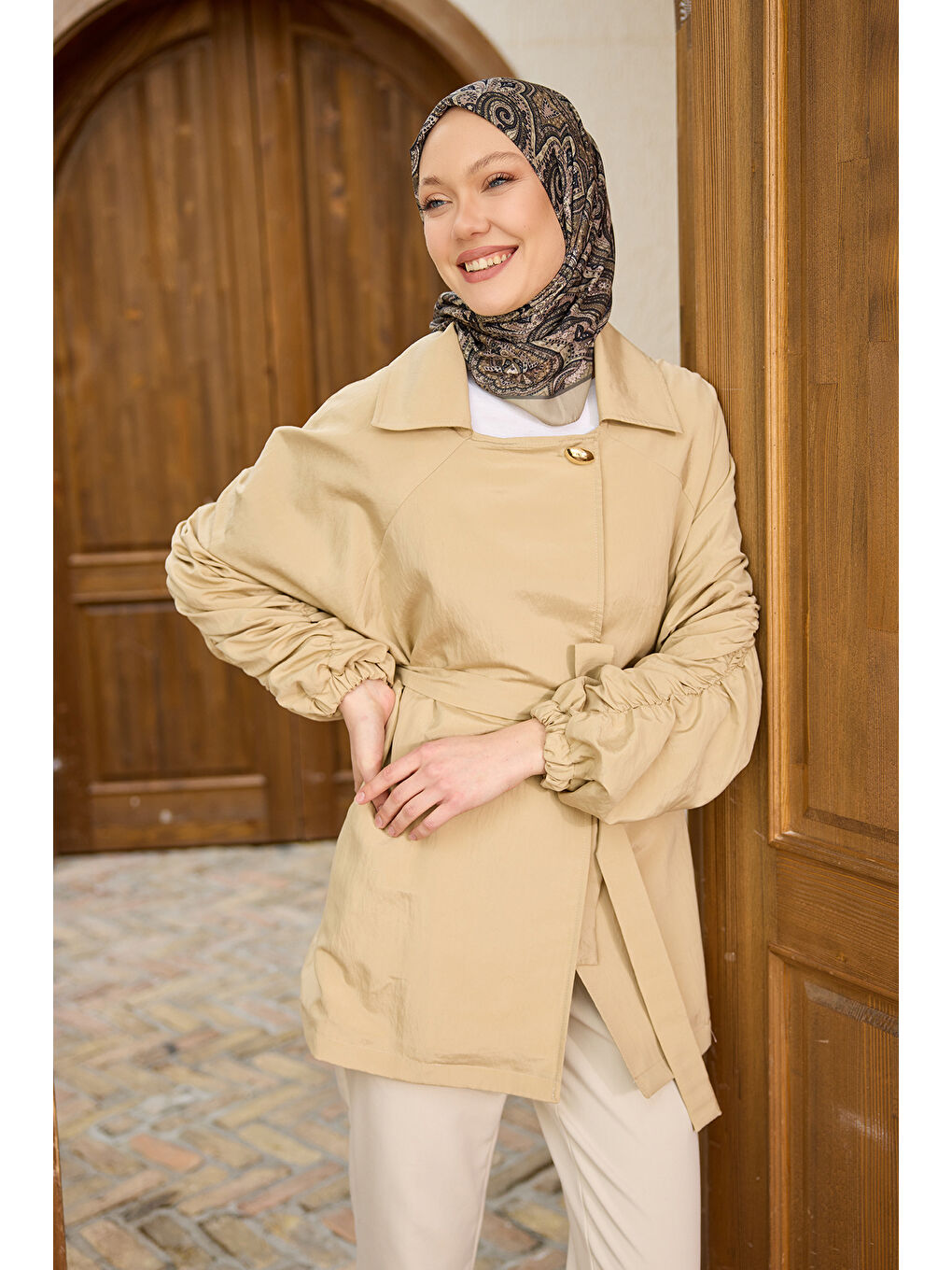 Bej Kadın Martha Kol Ve Sırt Büzgülü Ceket  Vizon-4