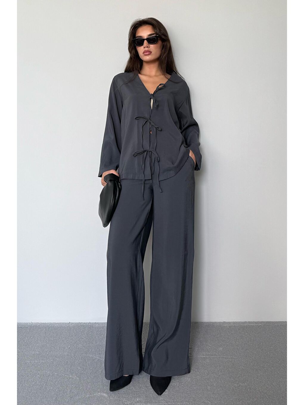 Gri Füme Önü Bağlamalı Alt Üst Takım Mg2473-5